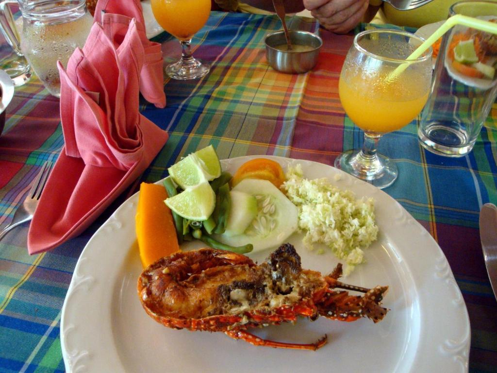 Sunset Bay Club & Seaside Dive Resort Salisbury Екстериор снимка