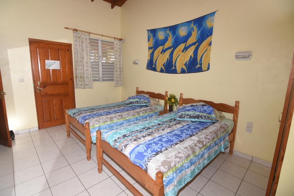 Sunset Bay Club & Seaside Dive Resort Salisbury Екстериор снимка